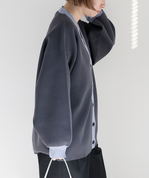 cepo（セポ）の「ハイクッションルーズシルエットカーディガン（カーディガン/ボレロ・レディース・チャコール/グレー/オフホワイト・M）」の8枚目の写真