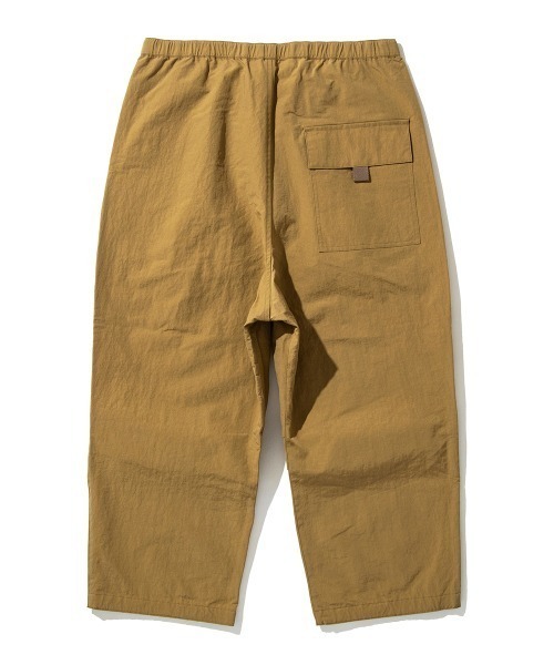 UMBRO(アンブロ)の「UMBRO NYLON CODE TROUSERS(アンブロ ナイロンコード トラウザー)(その他パンツ・メンズ・チャコールグレー/グリーン/ベージュ・LARGE)」の8枚目の写真