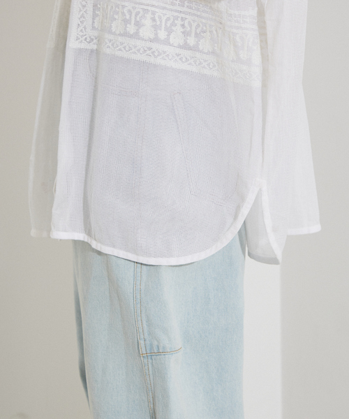 NOMINE(ノミネ)の「【WEB限定】コットネット 刺繍シャツ(シャツ/ブラウス・レディース・オフホワイト/ブラック・フリー)」の9枚目の写真