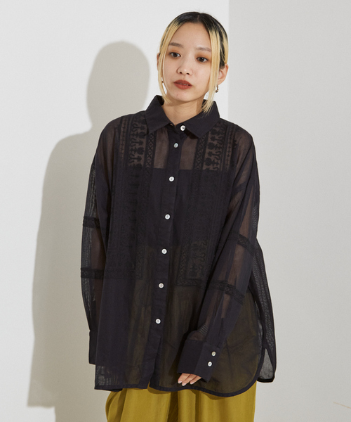 NOMINE(ノミネ)の「【WEB限定】コットネット 刺繍シャツ(シャツ/ブラウス・レディース・オフホワイト/ブラック・フリー)」の18枚目の写真