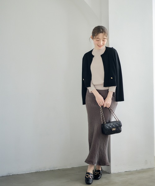 12Twelve Agenda(トゥエルブ アジェンダ)の「【UVカット】クルーネッククロップドジャケット風ニットカーディガン(カーディガン/ボレロ・レディース・オフホワイト/ブルー/ブラック・M)」の9枚目の写真
