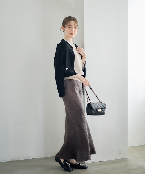 12Twelve Agenda(トゥエルブ アジェンダ)の「【UVカット】クルーネッククロップドジャケット風ニットカーディガン(カーディガン/ボレロ・レディース・オフホワイト/ブルー/ブラック・M)」の11枚目の写真