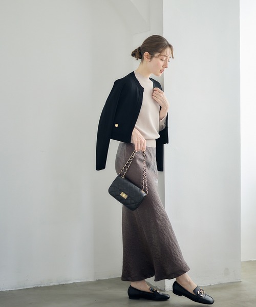 12Twelve Agenda(トゥエルブ アジェンダ)の「【UVカット】クルーネッククロップドジャケット風ニットカーディガン(カーディガン/ボレロ・レディース・オフホワイト/ブルー/ブラック・M)」の12枚目の写真
