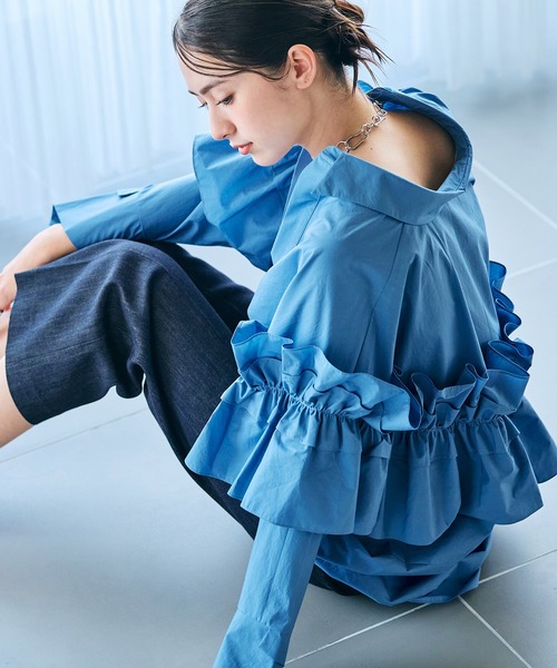 未使用■ Audie a Muses ■袖フリルオーバーシルエットブラウス セール】袖フリルオーバーシルエットブラウス（シャツ/ブラウス