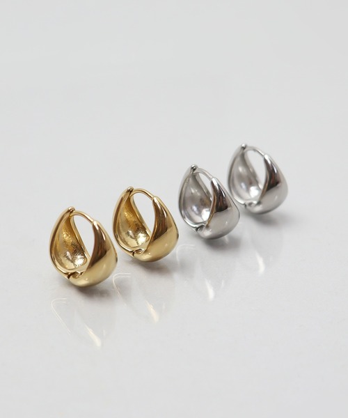 ieLS(イエルズ)の「金属アレルギー対応「ieLS」ステンレス ドロップフープピアス(ピアス(両耳用)・レディース・ゴールド/シルバー・ONE SIZE)」の1枚目の写真