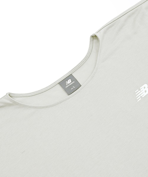 NEW BALANCE(ニューバランス)の「パフォーマンスリラックスフィットTシャツ(Tシャツ/カットソー・レディース・ライトカーキ/ライトブルー/スモークピンク・SMALL/MEDIUM/LARGE/X-LARGE)」の16枚目の写真