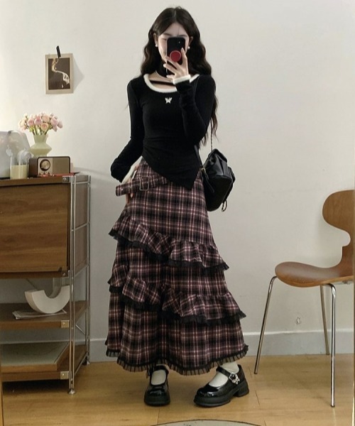 gossip!ロサンゼルス(ゴシップロサンゼルス)の「Y2Kヴィンテージ風 チェック柄ティアードスカート レースディテール ロングスカート デイリー&シンプル(スカート・レディース・ピンク・FREE)」の8枚目の写真
