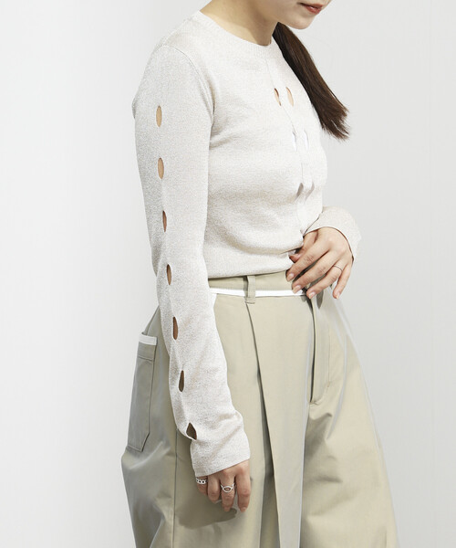 Firsthand（ファーストハンド）の「Firsthand/ファーストハンド ロングスリーブ アイレット ラメ ニット / リラックスフィット（ニット/セーター・レディース・ブラック/オフホワイト/グレー・ﾌﾘ-）」の9枚目の写真