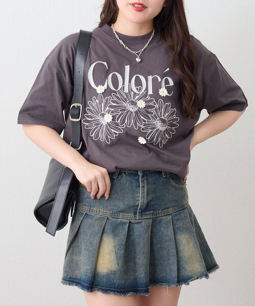 Another Branch olive des olive(アナザーブランチオリーブデオリーブ)の「お花シリーズBIGTシャツ(Tシャツ/カットソー・レディース・スミクロ/ミント/オートミール/ホワイト系その他/オフホワイト/ブルー/ブラック系その他・FREE)」の4枚目の写真