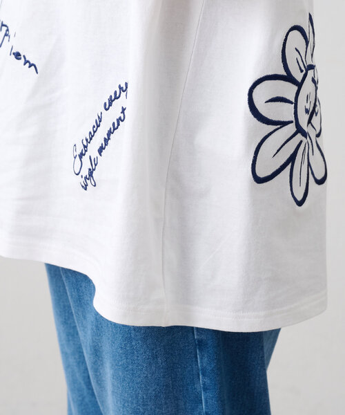 Another Branch olive des olive(アナザーブランチオリーブデオリーブ)の「お花シリーズBIGTシャツ(Tシャツ/カットソー・レディース・スミクロ/ミント/オートミール/ホワイト系その他/オフホワイト/ブルー/ブラック系その他・FREE)」の13枚目の写真