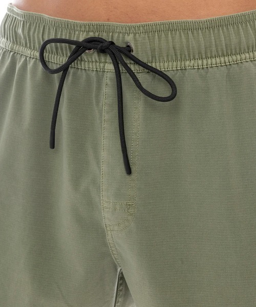 RVCA（ルーカ）の「RVCA メンズ VA PIGMENT ELASTIC SHORT 16 ショートパンツ 【2025年春夏モデル】/ルーカ水陸両用ウエストゴムサーフトランクス・ボードショーツ・バギーショーツ(水着)（水着・メンズ・オリーブ/ピンク系その他/ブルー系その他・X-LARGE/LARGE/MEDIUM/SMALL）」の5枚目の写真