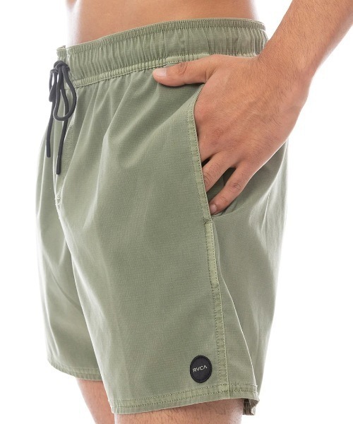 RVCA（ルーカ）の「RVCA メンズ VA PIGMENT ELASTIC SHORT 16 ショートパンツ 【2025年春夏モデル】/ルーカ水陸両用ウエストゴムサーフトランクス・ボードショーツ・バギーショーツ(水着)（水着・メンズ・オリーブ/ピンク系その他/ブルー系その他・X-LARGE/LARGE/MEDIUM/SMALL）」の6枚目の写真