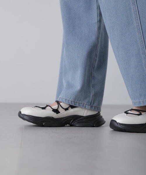 FREE'S MART（フリーズマート）の「ドローコードスニーカー（スニーカー・レディース・ホワイト/ブラック・MEDIUM/SMALL）」の3枚目の写真