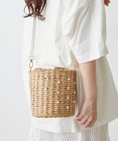 Another Branch olive des olive（アナザーブランチオリーブデオリーブ）の「【2WAY】パール付バケツショルダー（ショルダーバッグ・レディース・ブラック/ホワイト・FREE）」の5枚目の写真