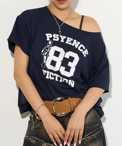 WHO'S WHO gallery（フーズフーギャラリー）の「【新色追加】エリオットオフショルTEE（Tシャツ/カットソー・レディース・カーキ/グレー/チャコールグレー/ホワイト/オフホワイト/ネイビー/ブラック/レッド/グレー系その他/ブラウン・FREE）」の9枚目の写真