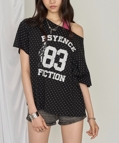 WHO'S WHO gallery(フーズフーギャラリー)の「【WEB限定】エリオットオフショルTEE(Tシャツ/カットソー・レディース・カーキ/グレー/チャコールグレー/ホワイト/オフホワイト/ネイビー/ブラック/レッド/グレー系その他/ブラウン・FREE)」の19枚目の写真