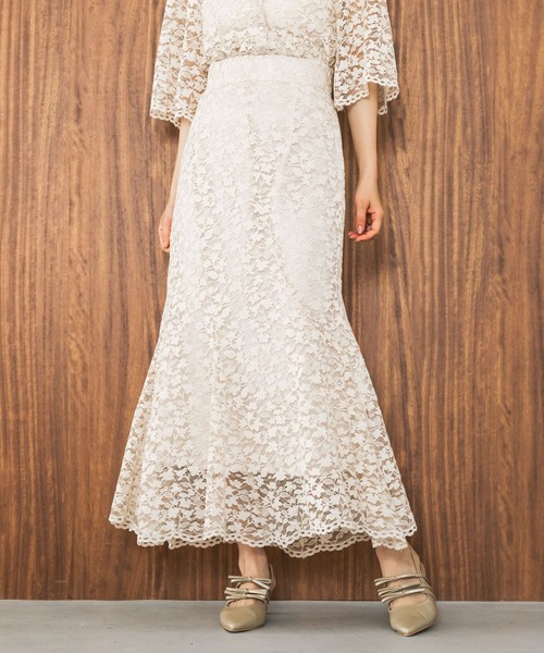 mysty woman(ミスティウーマン)の「スカラップレースエスカルゴスカート 497396(スカート・レディース・オフホワイト/ブラック/ベージュ・FREE)」の3枚目の写真