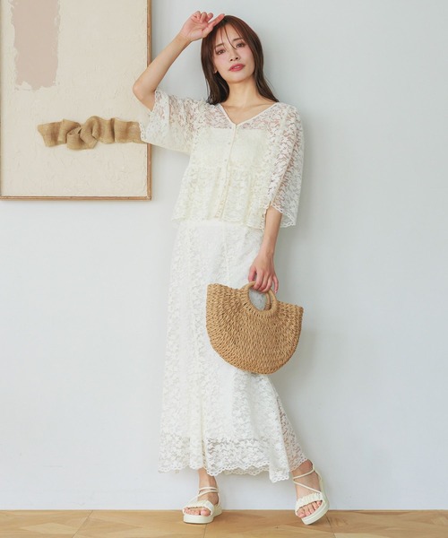 mysty woman(ミスティウーマン)の「スカラップレースエスカルゴスカート 497396(スカート・レディース・オフホワイト/ブラック/ベージュ・FREE)」の4枚目の写真