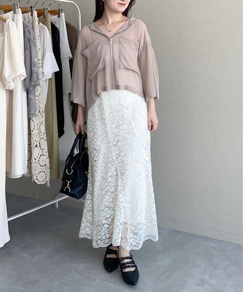 mysty woman(ミスティウーマン)の「スカラップレースエスカルゴスカート 497396(スカート・レディース・オフホワイト/ブラック/ベージュ・FREE)」の20枚目の写真