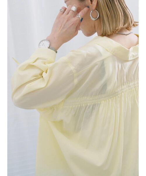 Samansa Mos2 blue（サマンサモスモスブルー）の「ショート丈シャーリングブラウス（シャツ/ブラウス・レディース・オフホワイト/イエロー/サックスブルー・F）」の21枚目の写真