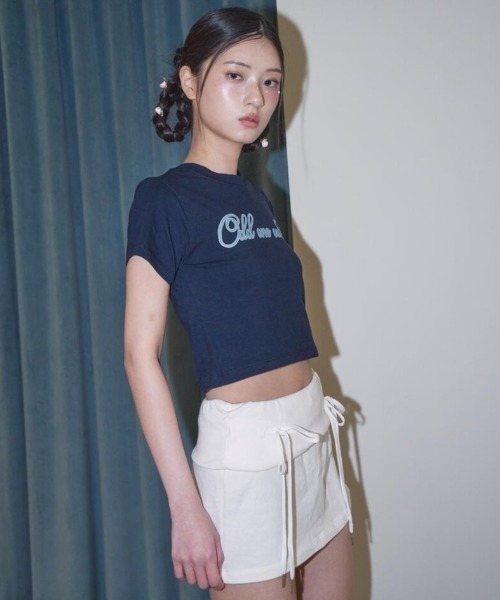 oddoneout(オッドワンアウト)の「【ODDONEOUT】TWO TONE LOGO T-SHIRTS / 【オッドワンアウト】ロゴクロップ半袖Tシャツ(Tシャツ/カットソー・レディース・ホワイト/ネイビー/グレー・ONE SIZE)」の11枚目の写真