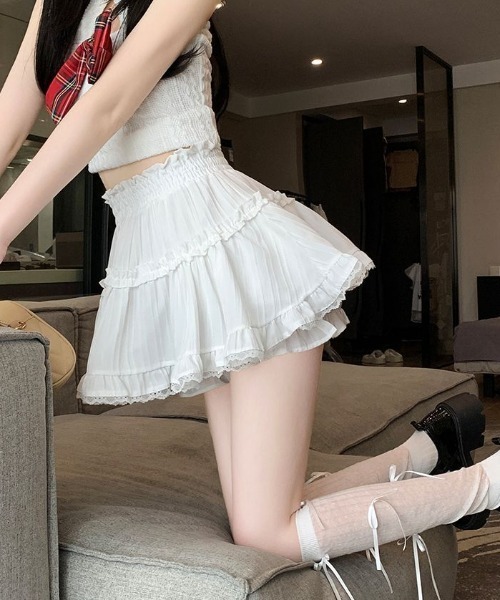 Sibra(シブラ)の「レース付き伸縮インナーパンツで安心&快適◎ふんわりティアードフリルミニスカート(スカート・レディース・ブラック/ホワイト・M)」の21枚目の写真