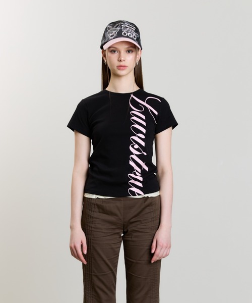 LUVISTRUE(ラヴイズトゥルー)の「SM STRAIGHT LOGO TEE(Tシャツ/カットソー・レディース・ホワイト/ブラック・FREE)」の9枚目の写真