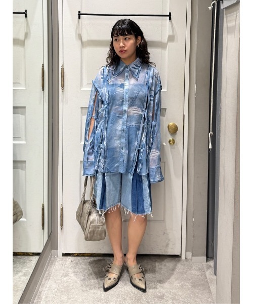 MM6 ビブフロント 転写 デニムシャツシャツ ブラウス イカ胸 ディッキー セール】CUTOUT SHEER RIBBON SH シアー デニム プリント シャツ
