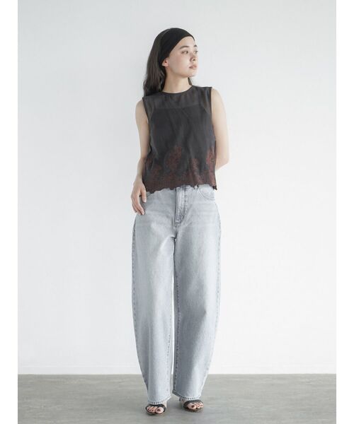 FIKA.(フィーカ)の「Flower embroidery mesh vest(シャツ/ブラウス・レディース・ブラック/オフホワイト・MEDIUM)」の14枚目の写真