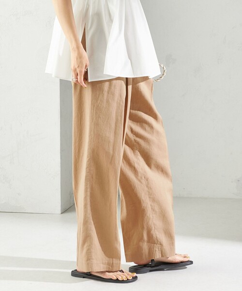 SHIPS（シップス）の「〈手洗い可能〉綿麻 ビエラ 2タック パンツ（その他パンツ・レディース・ブラック/レッド/ベージュ系・38/36）」の8枚目の写真