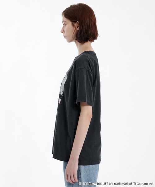 GOOD ROCK SPEED(グッドロックスピード)の「【別注】PUBLIC TOKYO×GOOD ROCK SPEED×LIFE PICTURE COLLECTION/FORD Tシャツ (LIFE PC NINA TEE)(FORD LOGO TEE)(Tシャツ/カットソー・レディース・ベージュ/オレンジ/ホワイト/チャコールグレー・FREE)」の16枚目の写真
