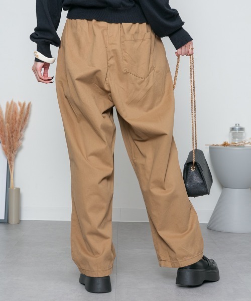 RCD（アールシーディー）の「前バックルバルーンパンツ（チノパンツ・レディース・ベージュ/カーキ/ブラック・M/L/LL/3L/4L）」の4枚目の写真