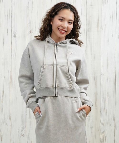 DC（ディーシー）の「DC/ディーシー ショート丈ジップパーカー LZP254307（パーカー・レディース・スミクロ/グレー/ベージュ/ミント・L/M）」の9枚目の写真