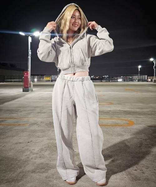 DC/ディーシー ショート丈ジップパーカー LZP254307（パーカー）｜DC