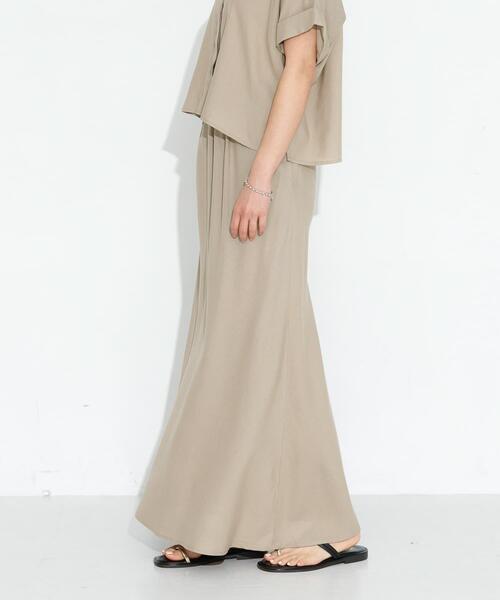 URBAN RESEARCH Sonny Label（アーバンリサーチサニーレーベル）の「リネン混セミマーメイドスカート（スカート・レディース・チャコールグレー/ベージュ・36/38）」の2枚目の写真