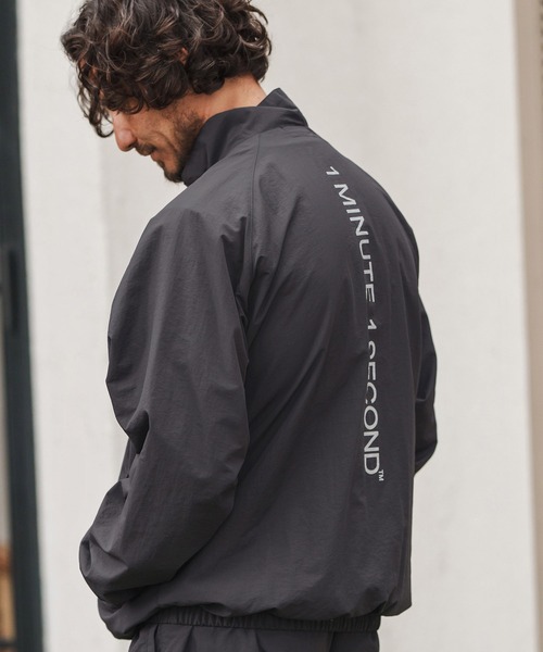 1minute 1second(ワンミニットワンセカンド)の「mj10864-cotton like nylon jacket with logo print スタンドカラージャケット(ブルゾン・メンズ・ネイビー/チャコール/ブラック・S/M/L/XL)」の17枚目の写真