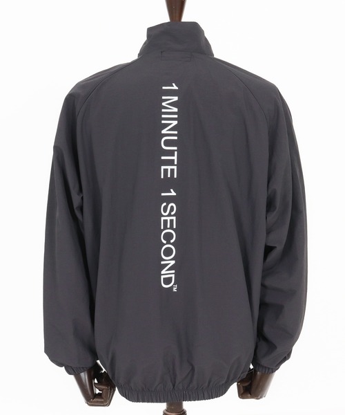 1minute 1second(ワンミニットワンセカンド)の「mj10864-cotton like nylon jacket with logo print スタンドカラージャケット(ブルゾン・メンズ・ネイビー/チャコール/ブラック・S/M/L/XL)」の22枚目の写真