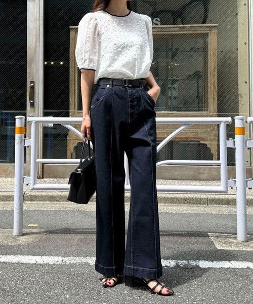 fredy emue（フレディエミュ）の「ワイドレッグデニムパンツ（デニムパンツ・レディース・ネイビー/ブラック・マルチサイズ）」の20枚目の写真