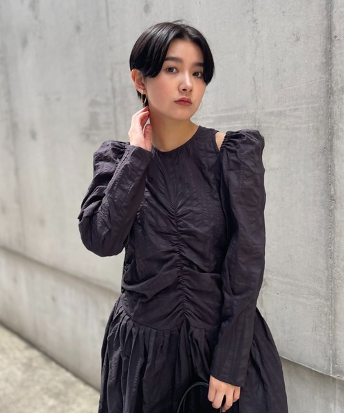 HONEY MI HONEY(ハニーミーハニー)の「shoulder cut off gather long one-piece(ワンピース・レディース・サックスブルー/ブラック/ホワイト・FREE)」の21枚目の写真