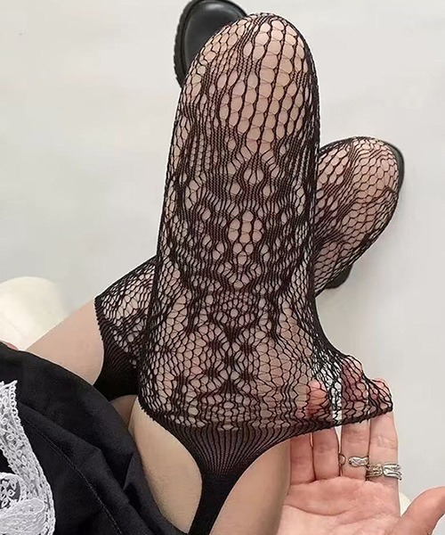 c.u.l（シーユーエル）の「花柄 レース ガーター風 網タイツ ストッキング cula1208（タイツ/ストッキング・レディース・パープル/ブラック/ホワイト/レッド/ブラウン・FREE）」の6枚目の写真
