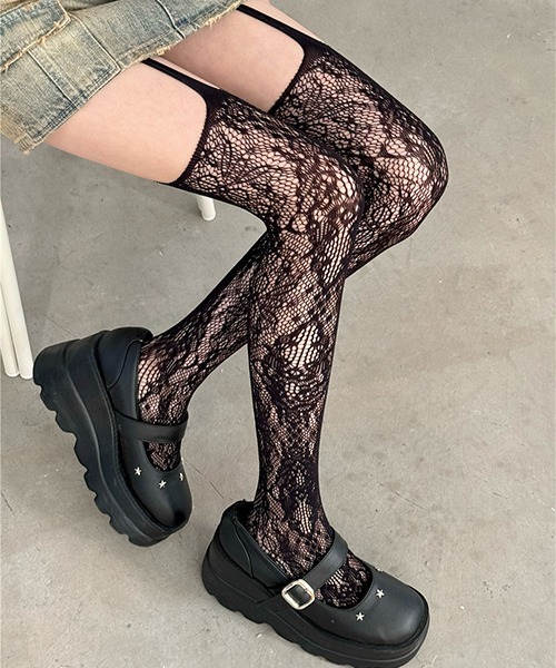 c.u.l（シーユーエル）の「花柄 レース ガーター風 網タイツ ストッキング cula1208（タイツ/ストッキング・レディース・パープル/ブラック/ホワイト/レッド/ブラウン・FREE）」の7枚目の写真