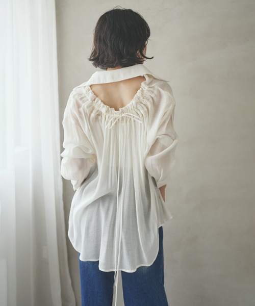 LAULEN(ローレン)の「back smock ribbon shirt /バックスモックギャザーリボンシャツ(シャツ/ブラウス・レディース・グリーン/ブラック/アイボリー・FREE)」の10枚目の写真