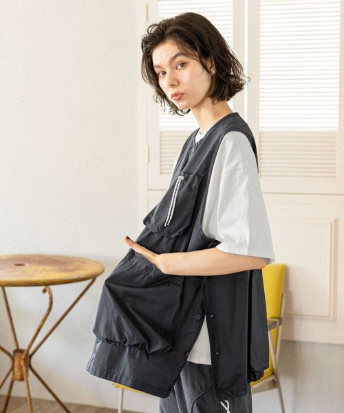 ニコアンド niko and... ポケットワークベストチャコールブラック新品 niko and ｜ポケットワークベスト | Rakuten Fashion(楽天