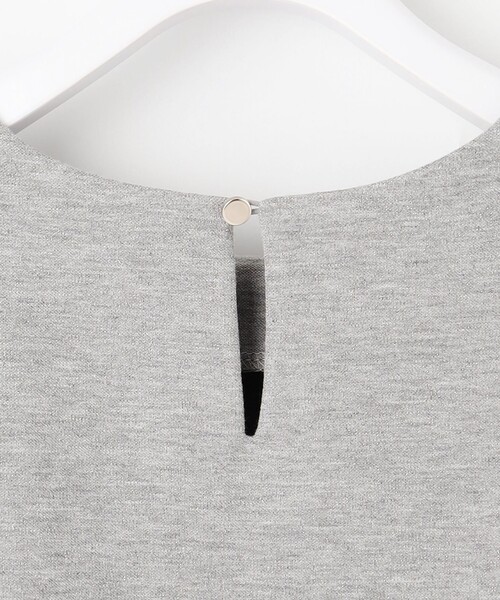 ANY SIS(エニィスィス)の「シャイニーラメパフスリーブ カットソー(Tシャツ/カットソー・レディース・ライトグレー系/ベージュ系・X-LARGE)」の13枚目の写真