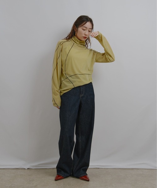 palm RICHE(ポームリシュ)の「タトゥーライクフロッキープリントハイネックトップス(Tシャツ/カットソー・レディース・ブラック/オフホワイト/ライトイエロー・M)」の6枚目の写真