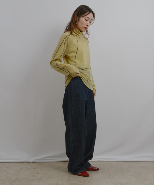 palm RICHE(ポームリシュ)の「タトゥーライクフロッキープリントハイネックトップス(Tシャツ/カットソー・レディース・ブラック/オフホワイト/ライトイエロー・M)」の5枚目の写真