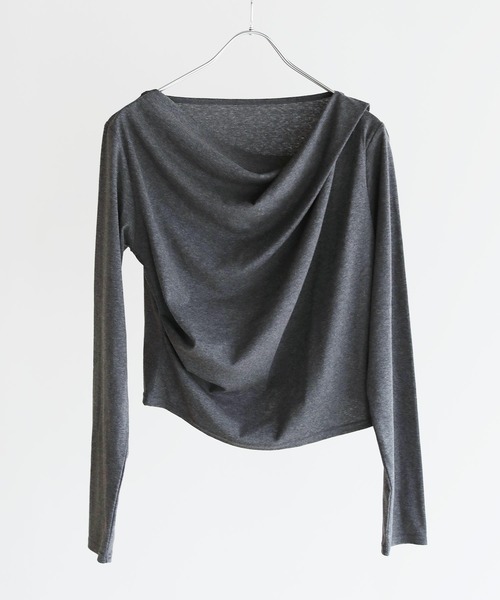 shetila(シェティラ)の「【2WAY】鎖骨がキレイに見える、オフショルアシンメトリーカットソー(Tシャツ/カットソー・レディース・ブラック/チャコール/ブラウン/ブラック系その他/杢グレー/オフホワイト/イエロー/ホワイト系その他・FREE)」の10枚目の写真