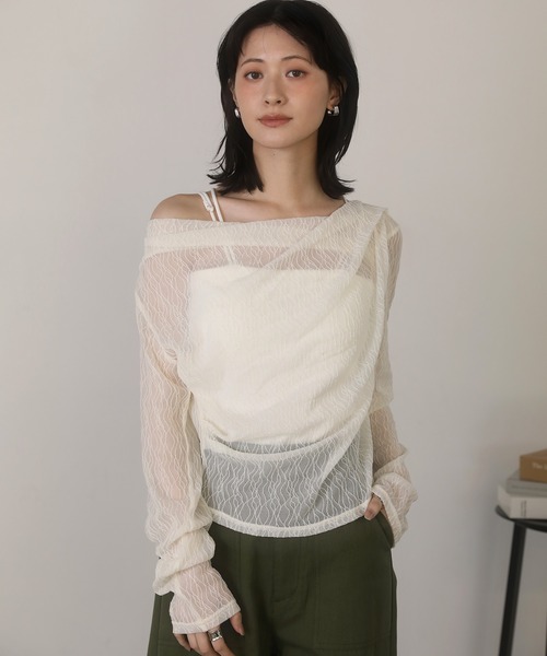 shetila(シェティラ)の「【2WAY】鎖骨がキレイに見える、オフショルアシンメトリーカットソー(Tシャツ/カットソー・レディース・ブラック/チャコール/ブラウン/ブラック系その他/杢グレー/オフホワイト/イエロー/ホワイト系その他・FREE)」の20枚目の写真