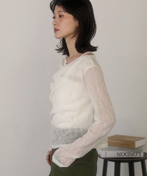 shetila(シェティラ)の「【2WAY】鎖骨がキレイに見える、オフショルアシンメトリーカットソー(Tシャツ/カットソー・レディース・ブラック/チャコール/ブラウン/ブラック系その他/杢グレー/オフホワイト/イエロー/ホワイト系その他・FREE)」の22枚目の写真
