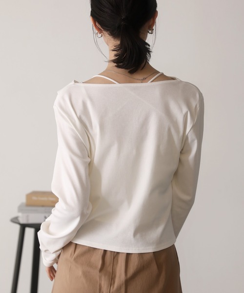 shetila(シェティラ)の「【2WAY】鎖骨がキレイに見える、オフショルアシンメトリーカットソー(Tシャツ/カットソー・レディース・ブラック/チャコール/ブラウン/ブラック系その他/杢グレー/オフホワイト/イエロー/ホワイト系その他・FREE)」の15枚目の写真